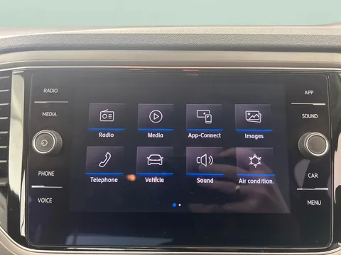 Thumbnail image for the Volkswagen T-Roc 1.0 TSI SE