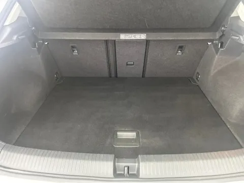 Thumbnail image for the Volkswagen T-Roc 1.0 TSI SE
