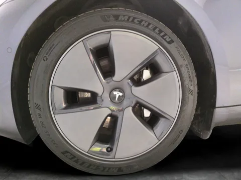 Thumbnail image for the Tesla Model 3 Standard Range Plus   RWD