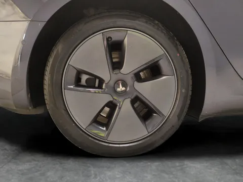 Thumbnail image for the Tesla Model 3 Standard Range Plus   RWD