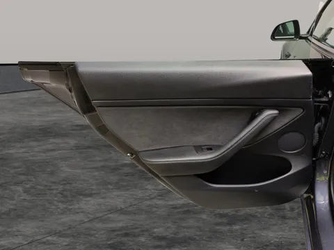 Thumbnail image for the Tesla Model 3 Standard Range Plus   RWD