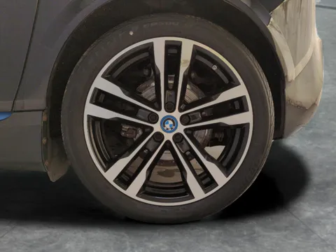 Thumbnail image for the BMW i3 42.2kWh S