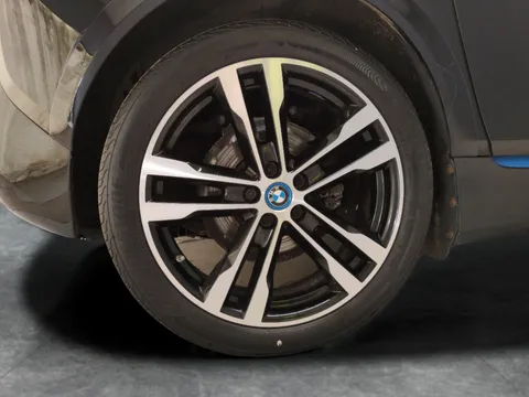 Thumbnail image for the BMW i3 42.2kWh S