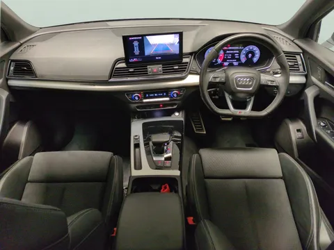 Thumbnail image for the Audi Q5 2.0 TDI 40 S line   S Tronic quattro