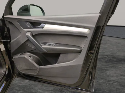Thumbnail image for the Audi Q5 2.0 TDI 40 S line   S Tronic quattro