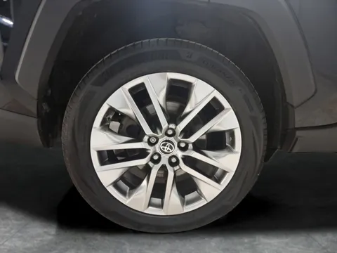 Thumbnail image for the Toyota RAV4 2.5 VVT-h GPF Excel    CVT 4WD