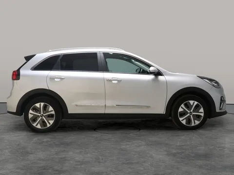 Thumbnail image for the Kia Niro 64kWh 4+