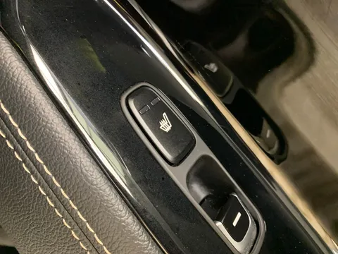 Thumbnail image for the Kia Niro 64kWh 4+