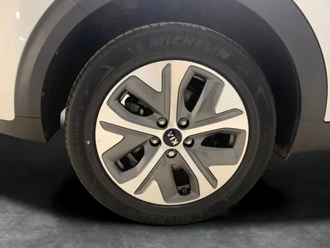 Thumbnail image for the Kia Niro 64kWh 4+