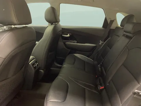 Thumbnail image for the Kia Niro 64kWh 4+