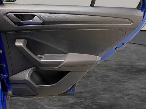 Thumbnail image for the Volkswagen T-Roc 1.5 TSI EVO Black Edition   DSG
