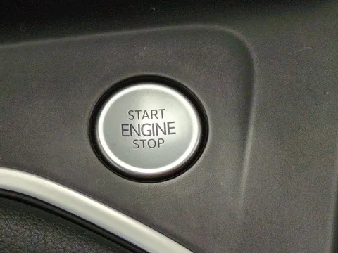 Thumbnail image for the Volkswagen Golf 1.5 TSI Life