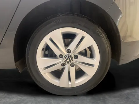 Thumbnail image for the Volkswagen Golf 1.5 TSI Life