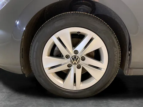 Thumbnail image for the Volkswagen Golf 1.5 TSI Life
