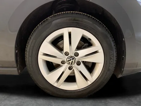 Thumbnail image for the Volkswagen Golf 1.5 TSI Life
