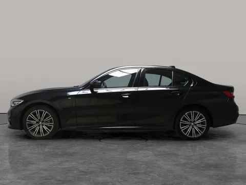 Thumbnail image for the BMW 3 Series 2.0 330e 12kWh M Sport   Plug-in