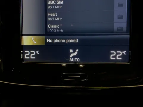 Thumbnail image for the Volvo XC40 1.5h T4 Recharge 10.7kWh R-Design   Plug-in