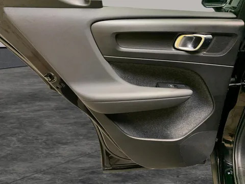 Thumbnail image for the Volvo XC40 1.5h T4 Recharge 10.7kWh R-Design   Plug-in