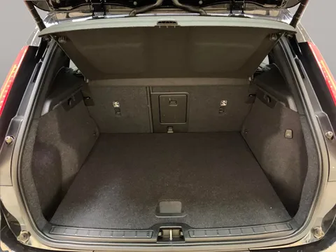 Thumbnail image for the Volvo XC40 1.5h T4 Recharge 10.7kWh R-Design   Plug-in