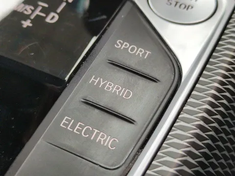 Thumbnail image for the BMW 3 Series 2.0 330e 12kWh M Sport   Plug-in