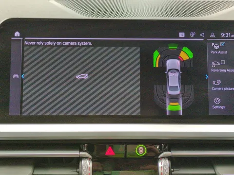 Thumbnail image for the BMW 3 Series 2.0 330e 12kWh M Sport   Plug-in