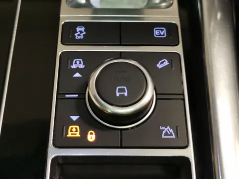 Thumbnail image for the Land Rover Range Rover Sport 2.0 P400e 13.1kWh HSE Dynamic Black   Plug-in  4WD