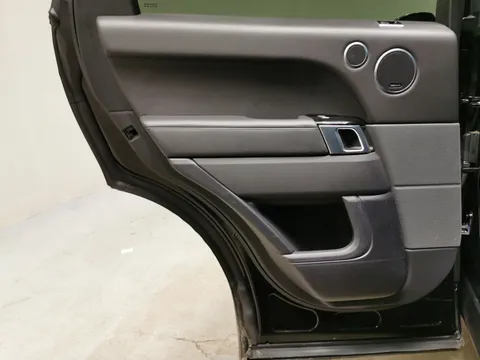 Thumbnail image for the Land Rover Range Rover Sport 2.0 P400e 13.1kWh HSE Dynamic Black   Plug-in  4WD
