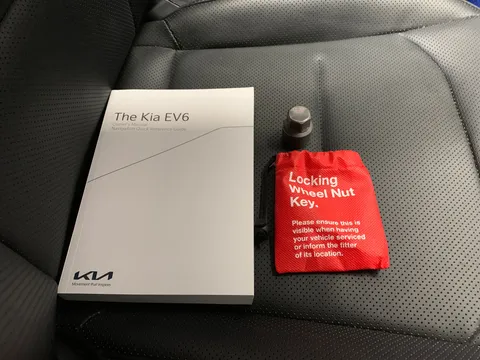 Thumbnail image for the Kia Ev6 77.4kWh Air