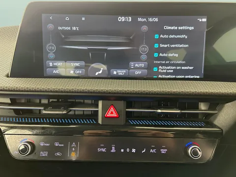 Thumbnail image for the Kia Ev6 77.4kWh Air