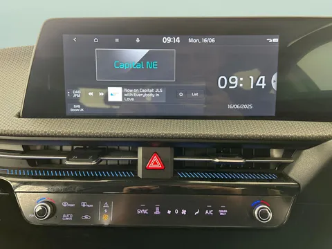 Thumbnail image for the Kia Ev6 77.4kWh Air