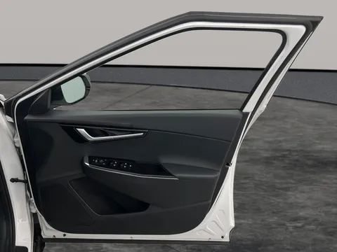 Thumbnail image for the Kia Ev6 77.4kWh Air