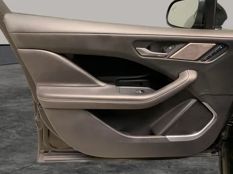 Thumbnail image for the Jaguar I-Pace 400 90kWh HSE Black   4WD