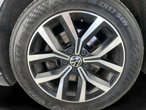 Thumbnail image for the Volkswagen Passat 1.5 TSI EVO SEL   DSG