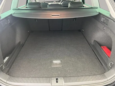 Thumbnail image for the Volkswagen Passat 1.5 TSI EVO SEL   DSG