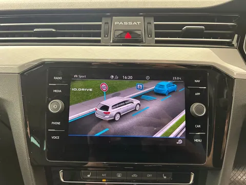 Thumbnail image for the Volkswagen Passat 1.5 TSI EVO SEL   DSG