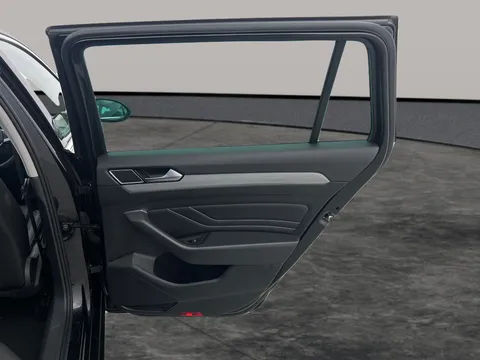Thumbnail image for the Volkswagen Passat 1.5 TSI EVO SEL   DSG