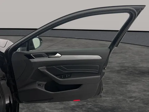 Thumbnail image for the Volkswagen Passat 1.5 TSI EVO SEL   DSG