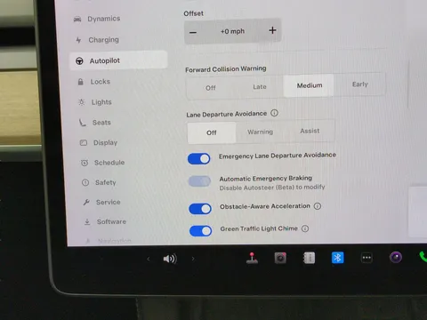 Thumbnail image for the Tesla Model Y SUV  RWD