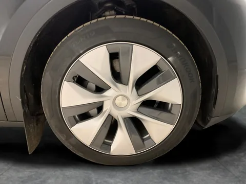 Thumbnail image for the Tesla Model Y SUV  RWD