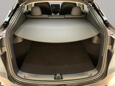 Thumbnail image for the Tesla Model Y SUV  RWD