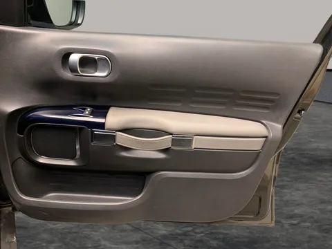 Thumbnail image for the Citroën C4 Cactus 1.2 PureTech GPF Flair