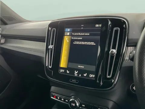 Thumbnail image for the Volvo XC40 1.5h T5 Twin Engine Recharge 10.7kWh R-Design Pro   Plug-in