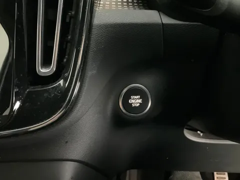 Thumbnail image for the Volvo XC40 1.5h T5 Twin Engine Recharge 10.7kWh R-Design Pro   Plug-in