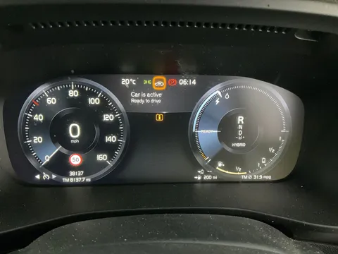Thumbnail image for the Volvo XC40 1.5h T5 Twin Engine Recharge 10.7kWh R-Design Pro   Plug-in