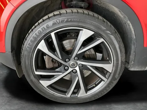 Thumbnail image for the Volvo XC40 1.5h T5 Twin Engine Recharge 10.7kWh R-Design Pro   Plug-in