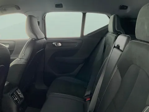 Thumbnail image for the Volvo XC40 1.5h T5 Twin Engine Recharge 10.7kWh R-Design Pro   Plug-in