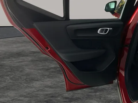 Thumbnail image for the Volvo XC40 1.5h T5 Twin Engine Recharge 10.7kWh R-Design Pro   Plug-in