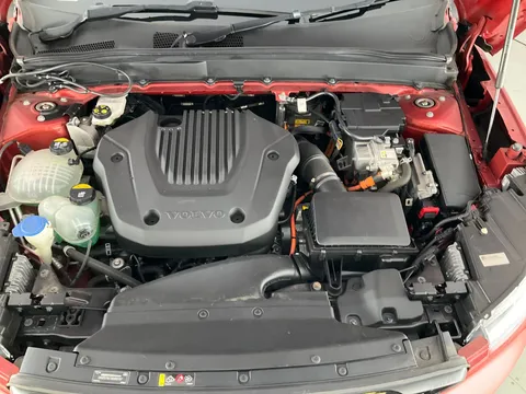 Thumbnail image for the Volvo XC40 1.5h T5 Twin Engine Recharge 10.7kWh R-Design Pro   Plug-in