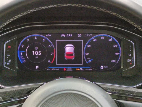 Thumbnail image for the Volkswagen T-Roc 2.0 TSI R   DSG 4Motion