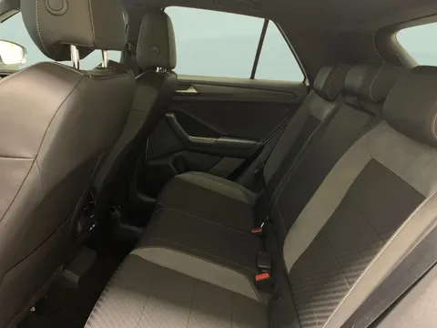 Thumbnail image for the Volkswagen T-Roc 2.0 TSI R   DSG 4Motion